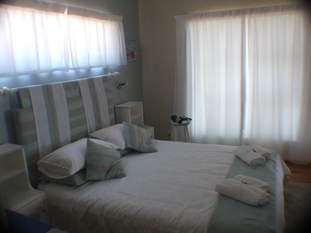 Breakaway Apartment With Balcony Yzerfontein Esterno foto